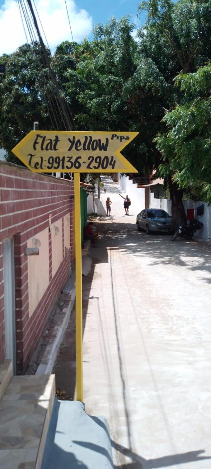 Apartment Flat Yellow Pipa *